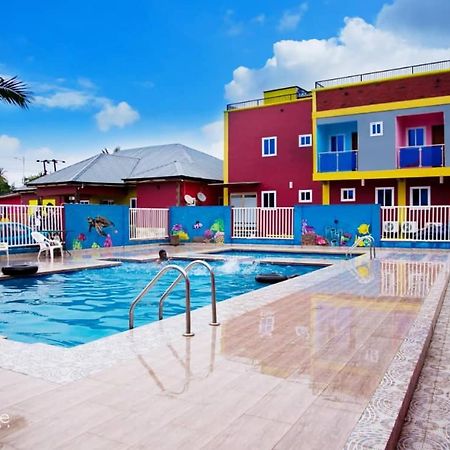 Kikis Court Resort Hohoe Exterior photo