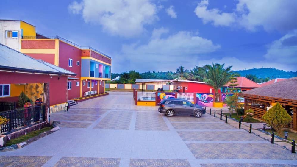 Kikis Court Resort Hohoe Exterior photo