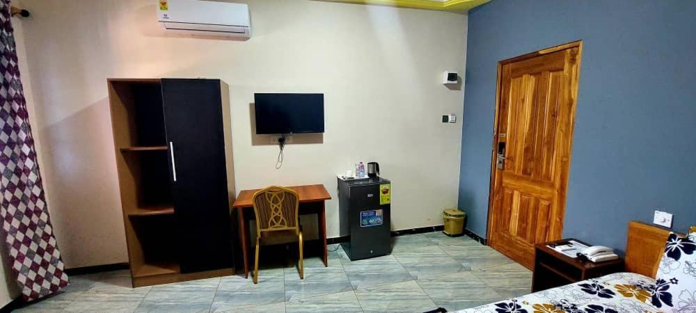 Kikis Court Resort Hohoe Exterior photo